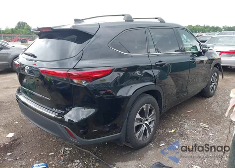 2022 Toyota Highlander Xle from USA, damaged, VIN 5TDGZRBH4NS596326